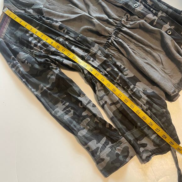 Knox Rose Drawstring Utility Jacket Womens Large Gray Camo Embroidered Shoulder - Picture 10 of 10